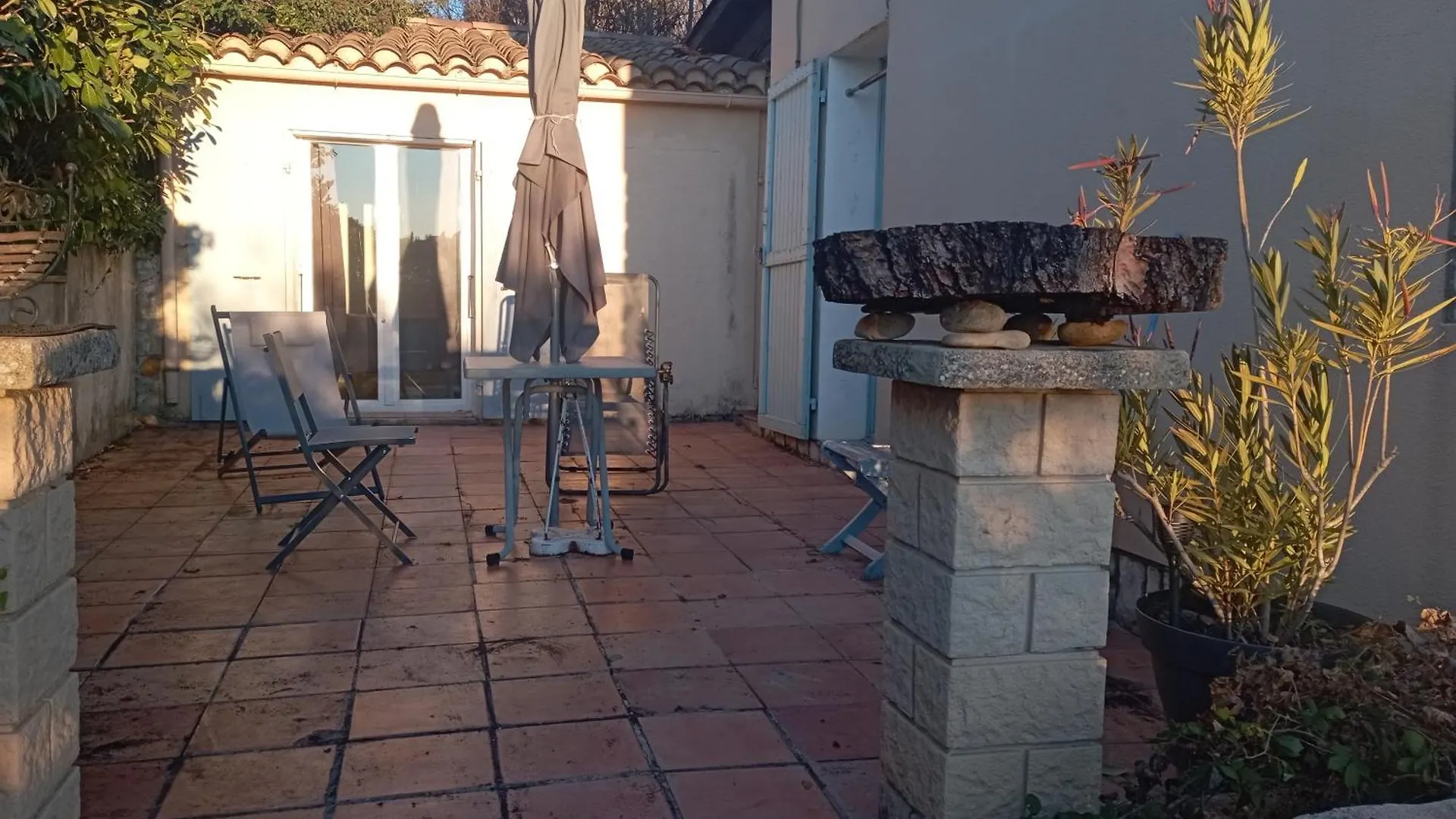 Chambre, Terrasse , Salle De Bains Toilettes Prive Valensole Γαλλία
